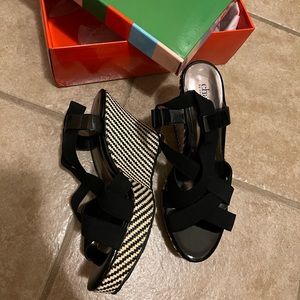 Charles By Charles David Wedge Sandal